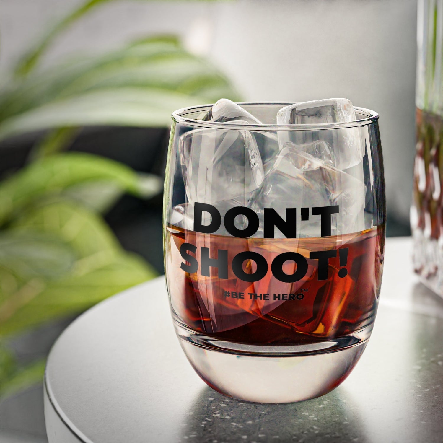 DON'T SHOOT! #BE THE HERO™ Glass Drinkingware